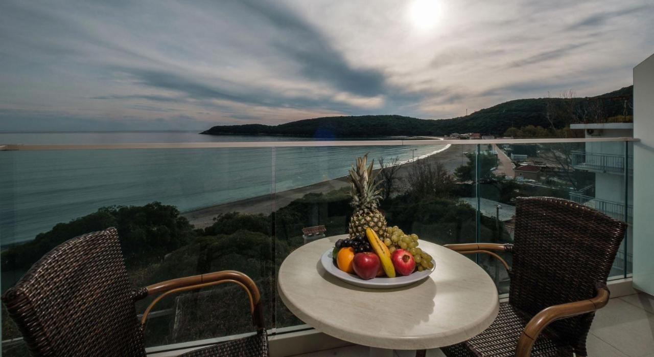 Poseidon The Beach Hotel Budva Kültér fotó